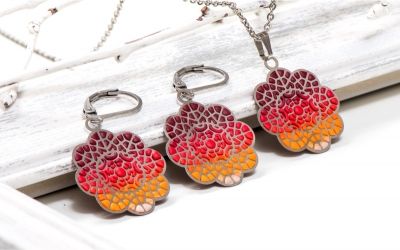 Bijuterii din oțel inoxidabil