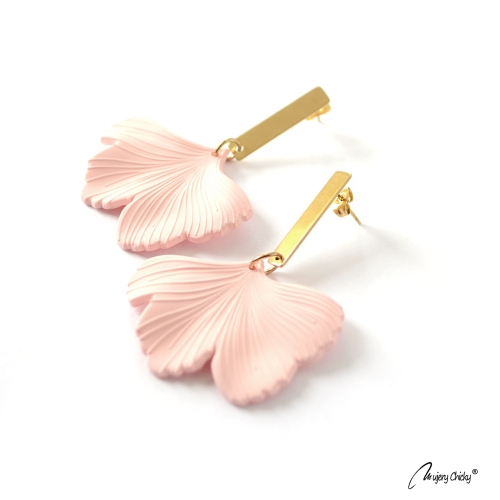 Cercei Floating Ginkgo Rose